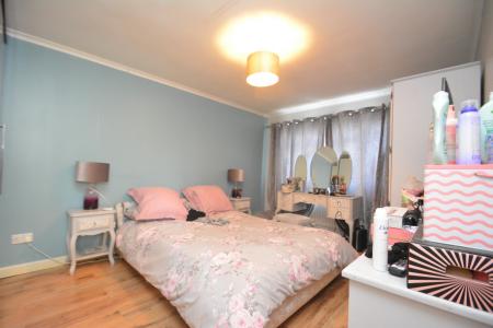 3 bedroom Terraced House for sale in Waverley, Woodside, Telford, TF7