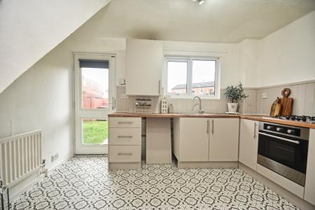 2 bedroom Semi-detached house for sale in Catterick Close, Leegomery, Telford, TF1