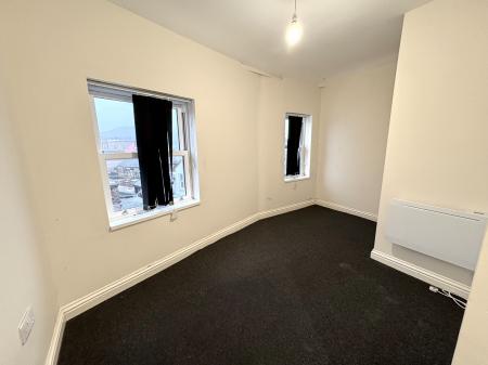 1 bedroom Flat to let in Market Street, Telford, TF1