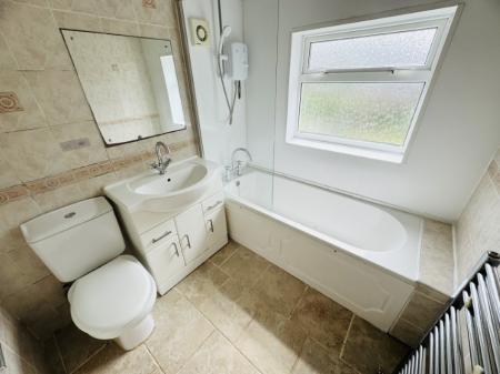 3 bedroom Semi-detached house for sale in Haslucks Green Road, Shirley, Solihull, B90