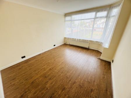 3 bedroom Semi-detached house for sale in Haslucks Green Road, Shirley, Solihull, B90