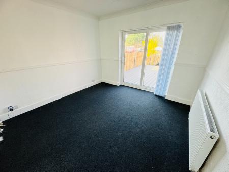 3 bedroom Semi-detached house for sale in Hazeloak Road, Shirley, B90