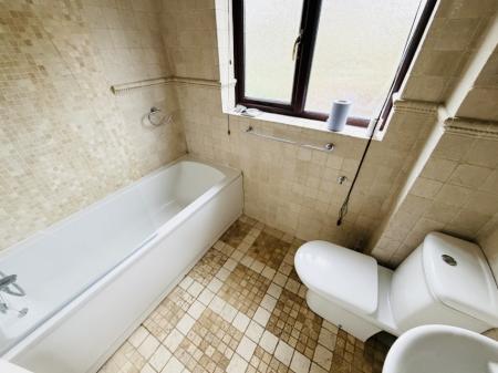 3 bedroom Link detached house to let in Rainsbrook Drive, Monkspath, Solihull, B90