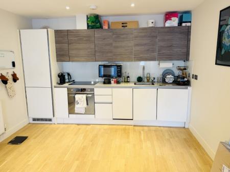 1 bedroom Flat to let in Union Road, Solihull, B91
