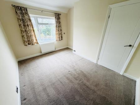 3 bedroom Semi-detached house to let in Jacey Road, Shirley, Solihull, B90