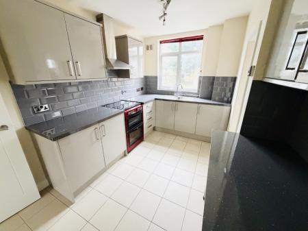 3 bedroom Semi-detached house to let in Jacey Road, Shirley, Solihull, B90