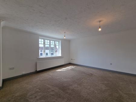 2 bedroom Flat for sale in Bewick Court, The Holloway, Compton, Wolverhampton, WV6