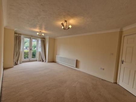 2 bedroom Flat for sale in Bewick Court, The Holloway, Wolverhampton, WV6