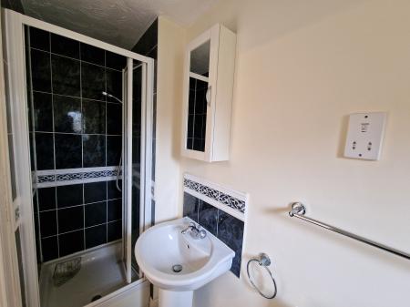 2 bedroom Flat for sale in Bewick Court, The Holloway, Wolverhampton, WV6