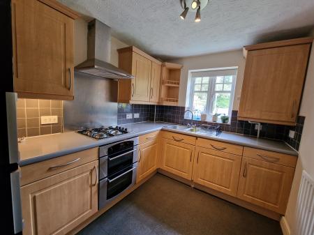 2 bedroom Flat for sale in Bewick Court, The Holloway, Wolverhampton, WV6
