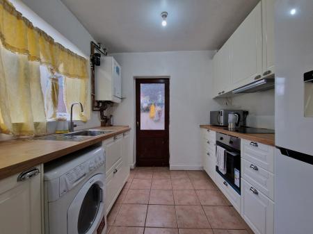 3 bedroom Semi-detached house for sale in Bowman's Rise, Wolverhampton, WV1