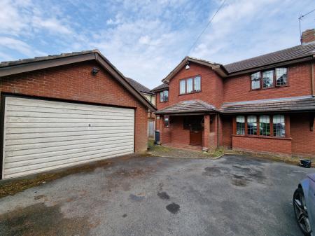 Keepers Lane, Codsall, WV8