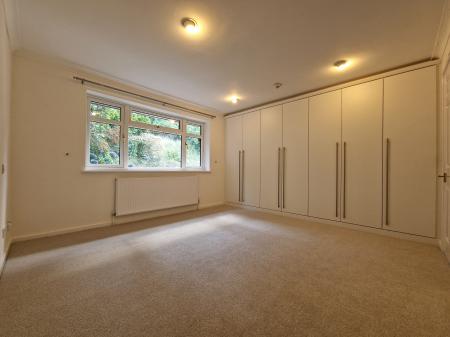 5 bedroom Detached house to let in Grotto Lane, Tettenhall, WV6