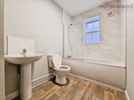 4 bedroom Semi-detached house to let in Haden Hill, Compton, Wolverhampton, WV3