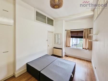 1 bedroom Flat to let in Tettenhall Road, Wolverhampton, WV6