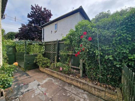 3 bedroom Semi-detached house to let in Woodland Avenue, Tettenhall, WV6