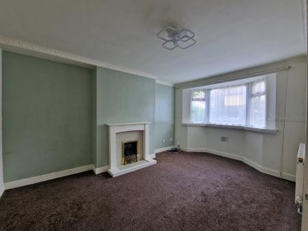 3 bedroom Semi-detached house to let in Woodland Avenue, Tettenhall, WV6