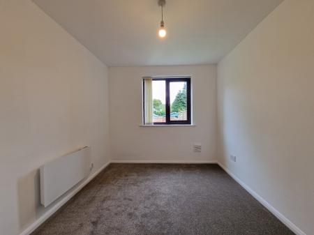 1 bedroom Flat to let in Glyme Drive, Wolverhampton, WV6