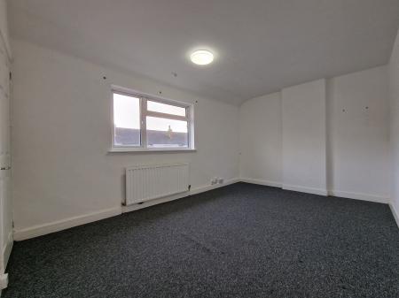 2 bedroom Terraced House to let in Rotherby Avenue, Belgrave, Leicester, LE4