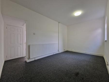 2 bedroom Terraced House to let in Rotherby Avenue, Belgrave, Leicester, LE4
