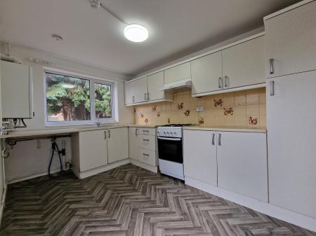 2 bedroom Terraced House to let in Rotherby Avenue, Belgrave, Leicester, LE4