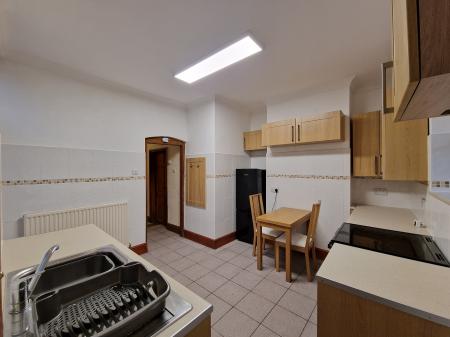 1 bedroom Flat to let in Poplar Road, Penn Fields, Wolverhampton, WV3