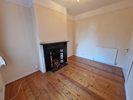 2 bedroom Terraced House to let in Mancroft Road, Tettenhall, WV6
