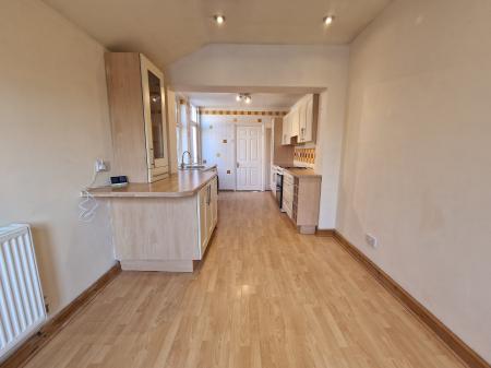 2 bedroom Terraced House to let in Mancroft Road, Tettenhall, WV6