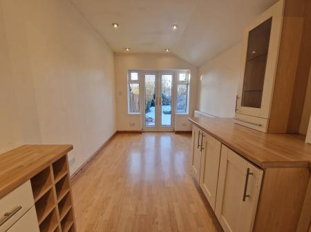 2 bedroom Terraced House to let in Mancroft Road, Tettenhall, WV6