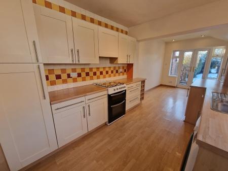 2 bedroom Terraced House to let in Mancroft Road, Tettenhall, WV6