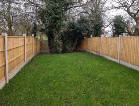 3 bedroom Town house to let in Amina Gardens, Bradmore, Wolverhampton, WV3