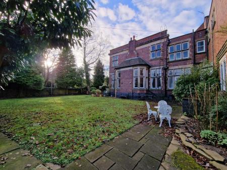 2 bedroom Apartment to let in Stockwell Road, Wolverhampton, WV6