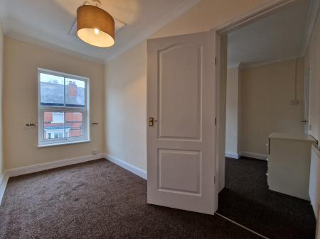 3 bedroom Terraced House to let in Limes Road, Tettenhall, WV6