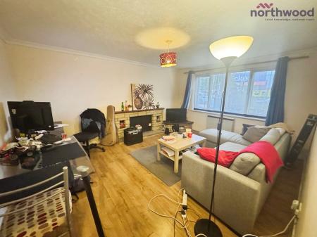 1 bedroom Ground floor flat to let in Chester Court, SO16