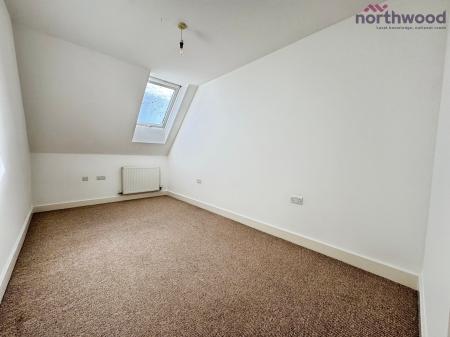 2 bedroom Flat to let in Rivendale Court, SO15