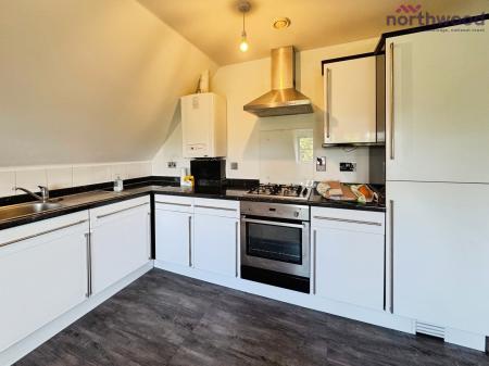 2 bedroom Flat to let in Rivendale Court, SO15