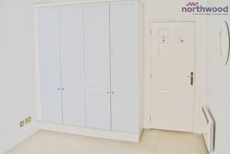 2 bedroom Flat to let in Imperial Apartments, Ocean Village, SO14