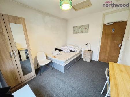 1 bedroom House share to let in Harborough Road, SO15