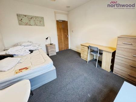 1 bedroom House share to let in Harborough Road, SO15