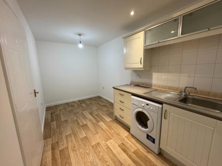 2 bedroom Ground floor flat to let in Clausentum House, Hawkeswood Road, SO18