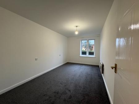 2 bedroom Ground floor flat to let in Clausentum House, Hawkeswood Road, SO18
