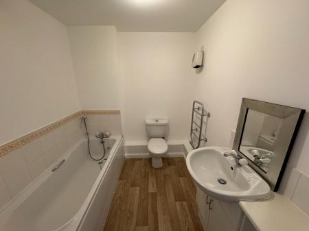 2 bedroom Ground floor flat to let in Clausentum House, Hawkeswood Road, SO18