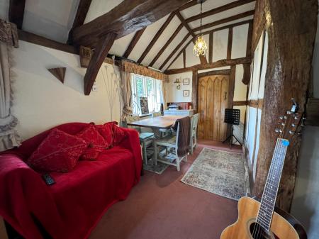 1 bedroom Cottage to let in The Coach House, Oakhill, SO31
