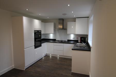 4 bedroom Detached house to let in Apollo Crescent, Burlesdon, SO31