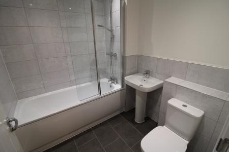 4 bedroom Detached house to let in Apollo Crescent, Burlesdon, SO31