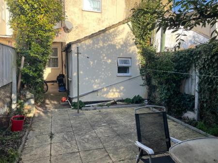 1 bedroom House share to let in Alfred Street, SO14