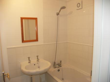 1 bedroom Flat to let in Radstock Road, Woolston, SO19