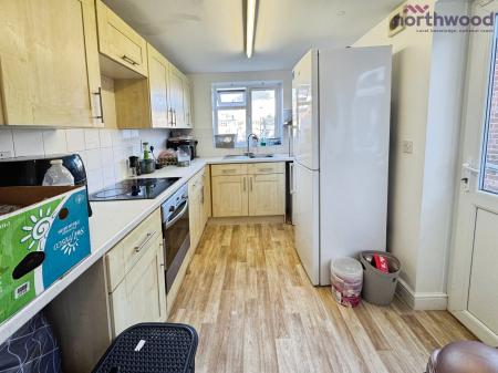 2 bedroom Semi-detached house to let in South Mill Road, Regents Park, SO15