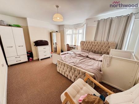 2 bedroom Semi-detached house to let in South Mill Road, Regents Park, SO15