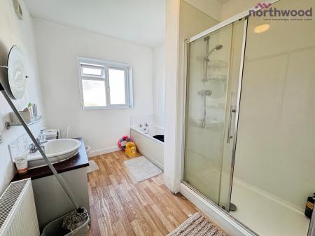 2 bedroom Semi-detached house to let in South Mill Road, Regents Park, SO15